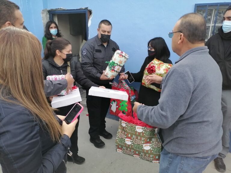 Entrega FEM apoyos alimentarios a Casa Hogar “Visión en Acción” de Cd. Juárez