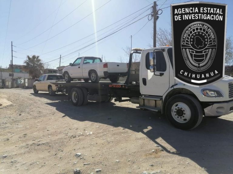 Durante cateo, recupera FGE dos vehículos con reporte de robo en Ciudad Juárez
