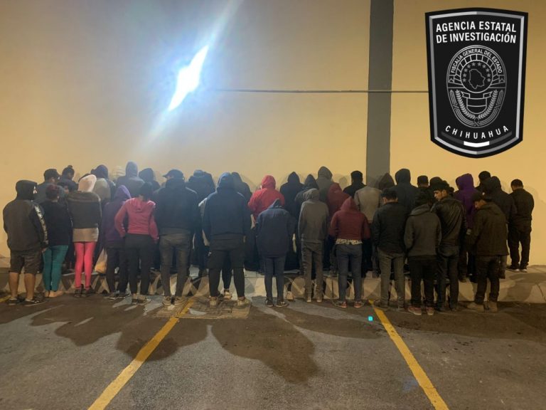 Rescata FGE a 33 migrantes hacinados en un inmueble de Ciudad Juárez