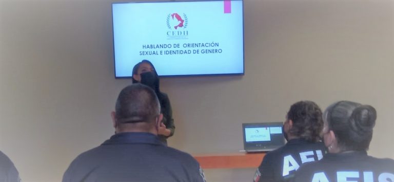 Capacitan al personal del Cereso de Ciudad Juárez en temas de orientación sexual e identidad de género