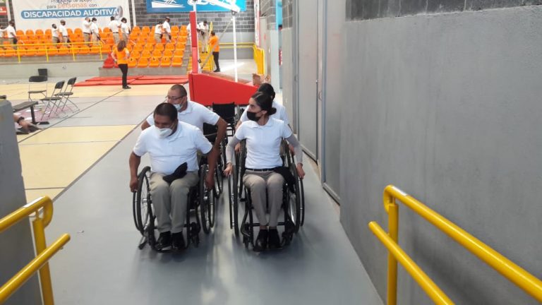 Sensibiliza FGE a personal sobre inclusión de personas con discapacidad