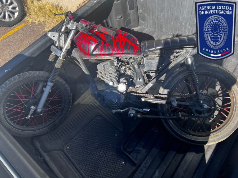 Recupera AEI motocicleta robada en la ciudad de Parral.