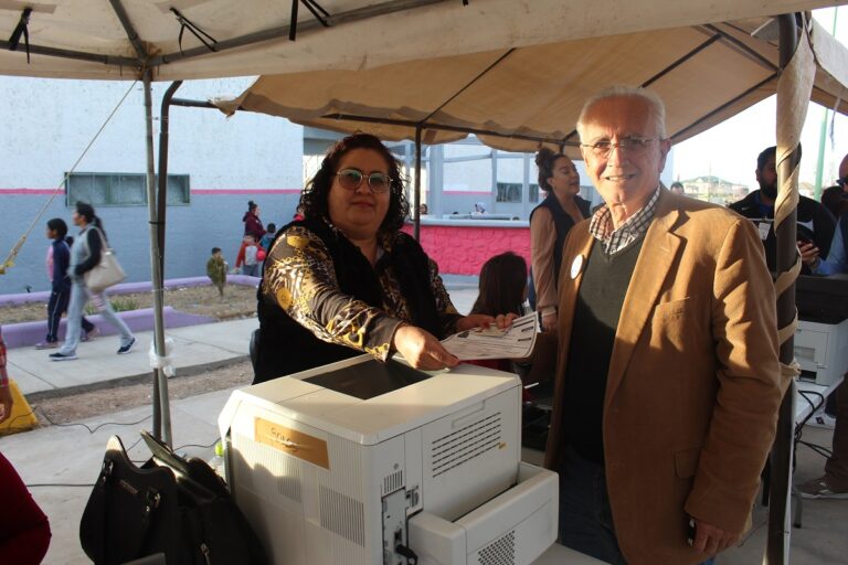 Participa FGE Occidente en Feria de Servicios en la colonia Emiliano Zapata