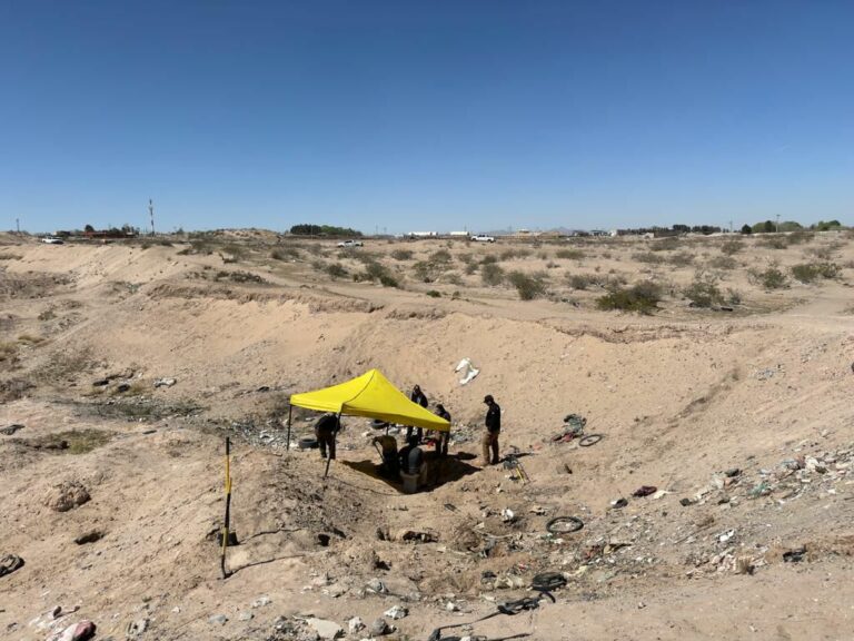 Localiza FGE osamentas y restos óseos durante excavaciones en El Sauzal